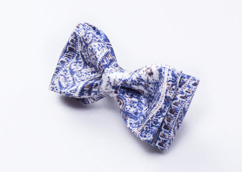 Vivid blue Bow tie